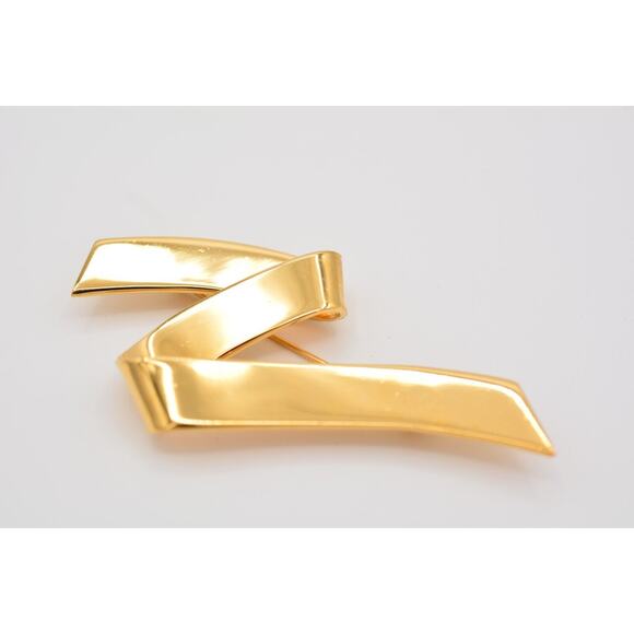 Monet Vintage Ribbon Pin Brooch Ribbon Gold Tone Shiny Chunky Signed 1980s Bin1 - Picture 5 of 12